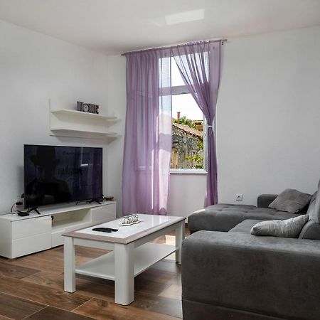 Apartments Smaila 1729 Πούλα Εξωτερικό φωτογραφία