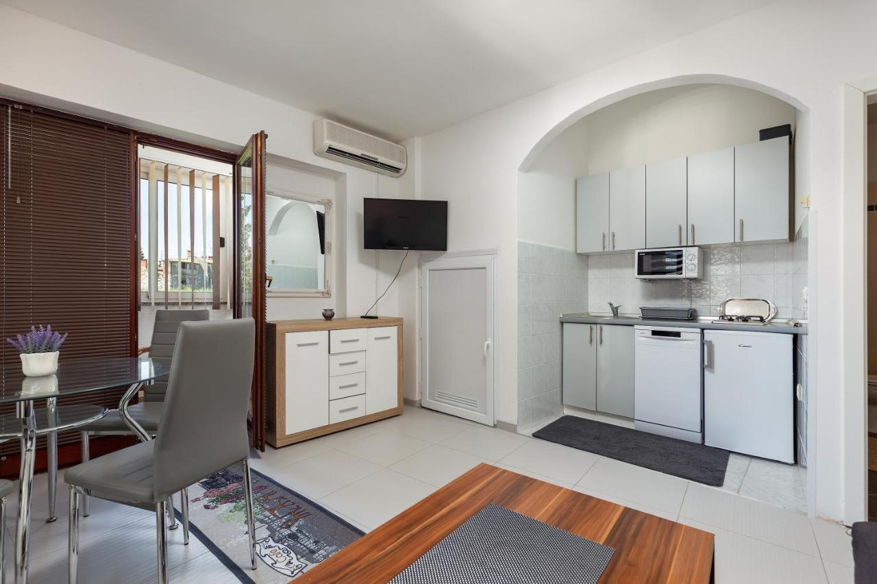 Apartments Smaila 1729 Πούλα Εξωτερικό φωτογραφία