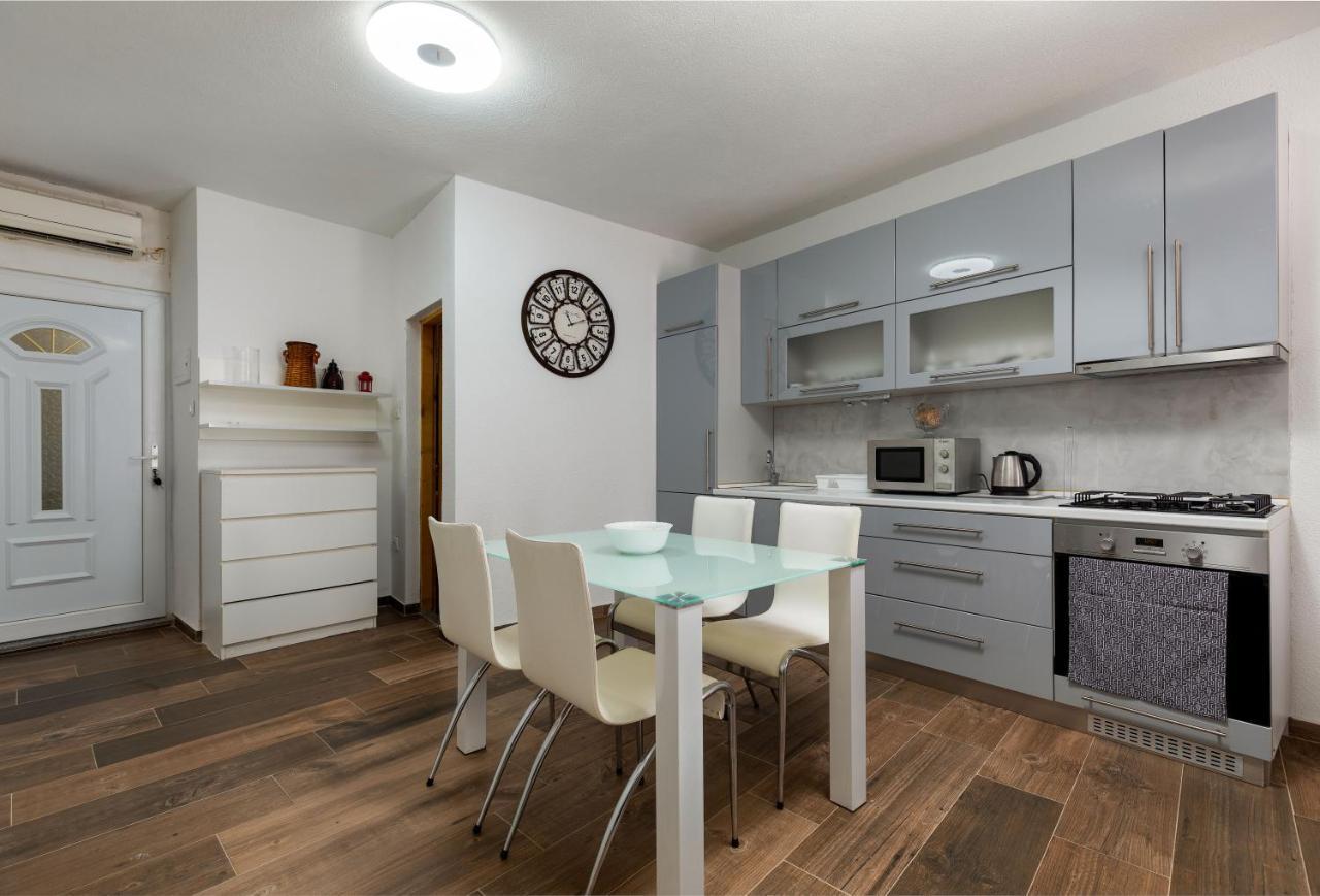 Apartments Smaila 1729 Πούλα Εξωτερικό φωτογραφία