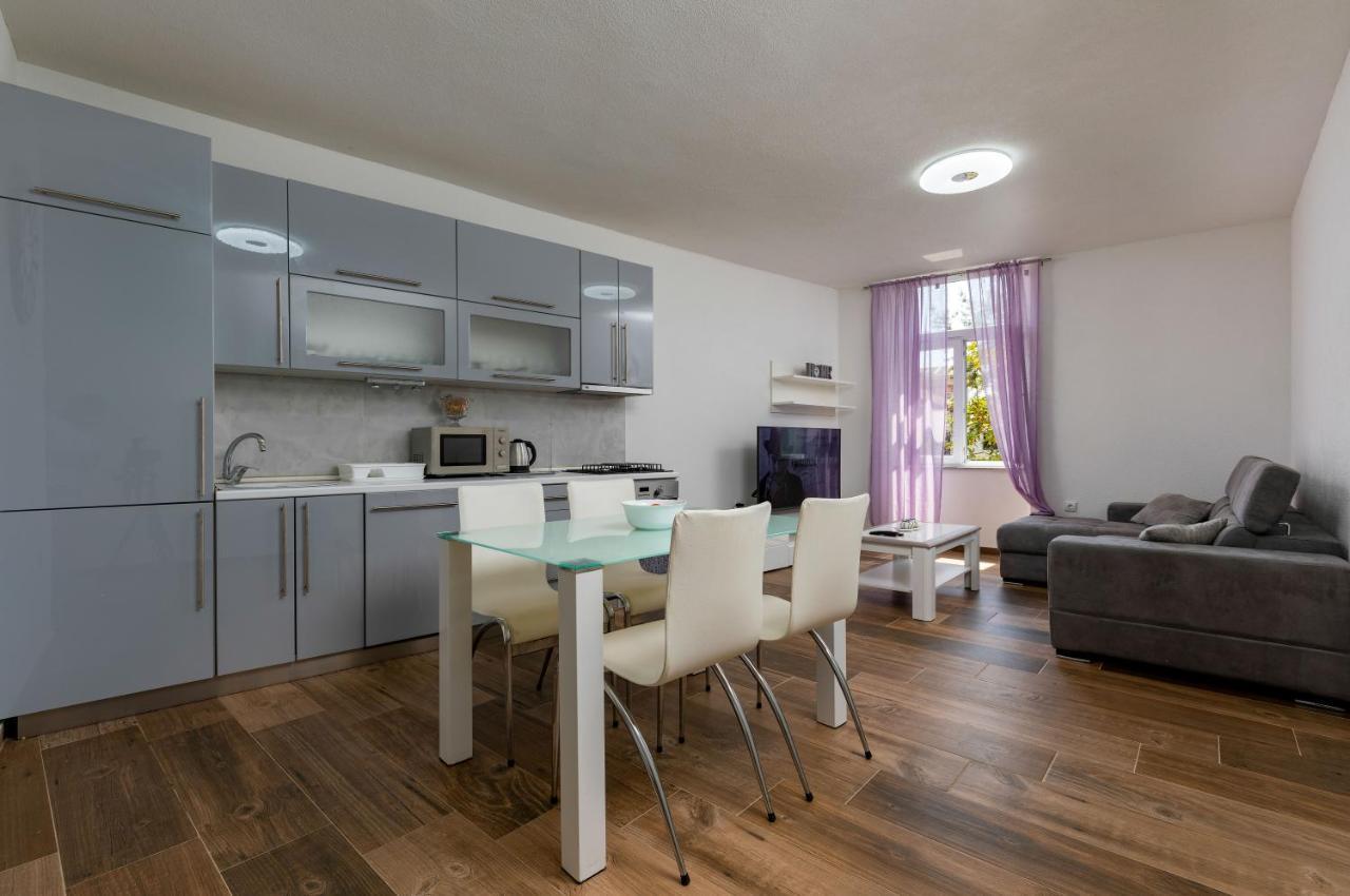 Apartments Smaila 1729 Πούλα Εξωτερικό φωτογραφία